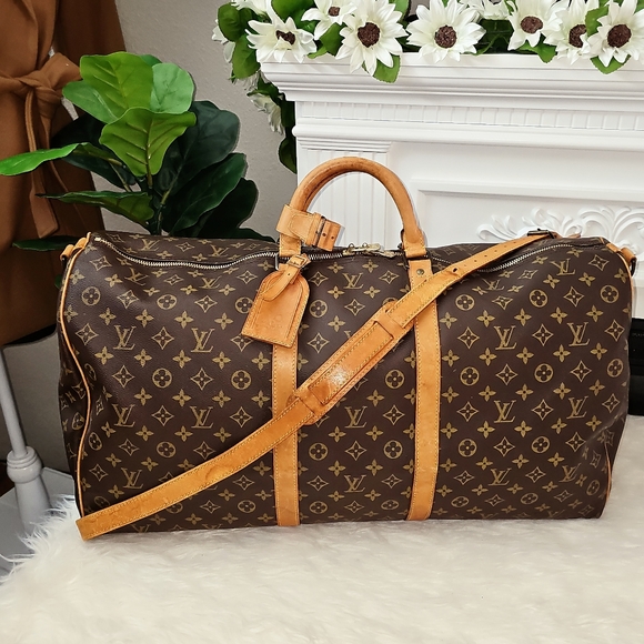 Louis Vuitton Handbags - 🔥Great Deal🔥 authentic Louis Vuitton Keepall Bandouliere 60